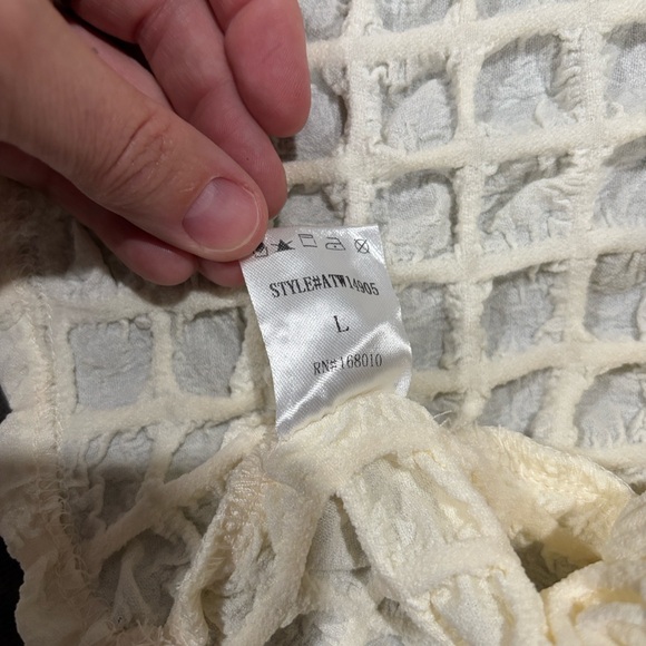 andthewhy Cream Textured Short Sleeve Bubble Top - Picture 7 of 8